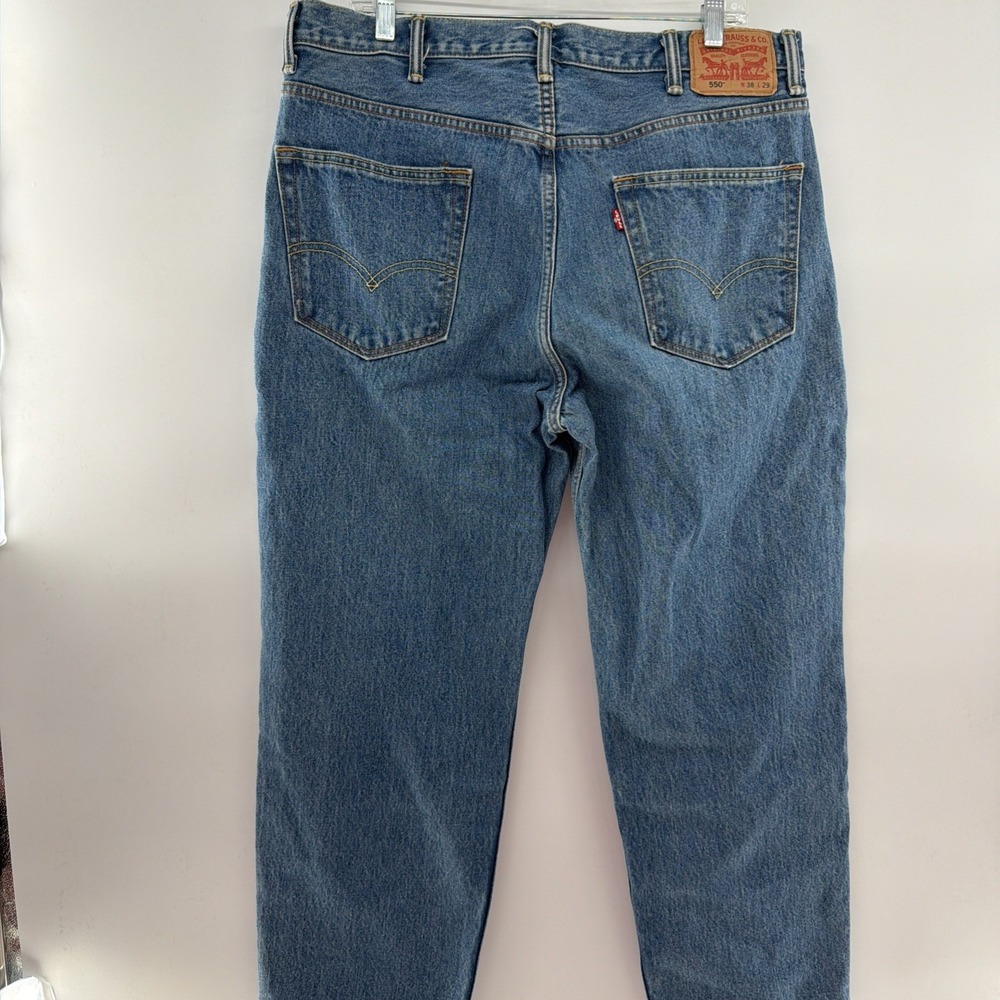 Levis 550 Jeans Mens 38x29 Blue Medium Wash Relaxed Tapered Denim Pants Men